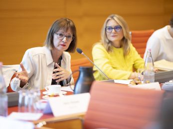 Parlamentarisches Frühstück: Pflege stärken und Reformen voranbringen