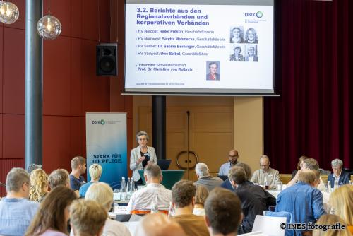 Prof. Dr. Christine von Reibnitz berichtete von den Aktivitäten der Johanniter Schwesternschaft als korperatives Mitglied im DBfK .