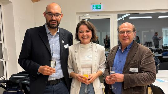 Martin Dichter mit der neu gewählten Delegierten Jana Feldwieser-Knahl und dem Ersatzdelegierten Dr. Michael Rosentreter (v.l.n.r)